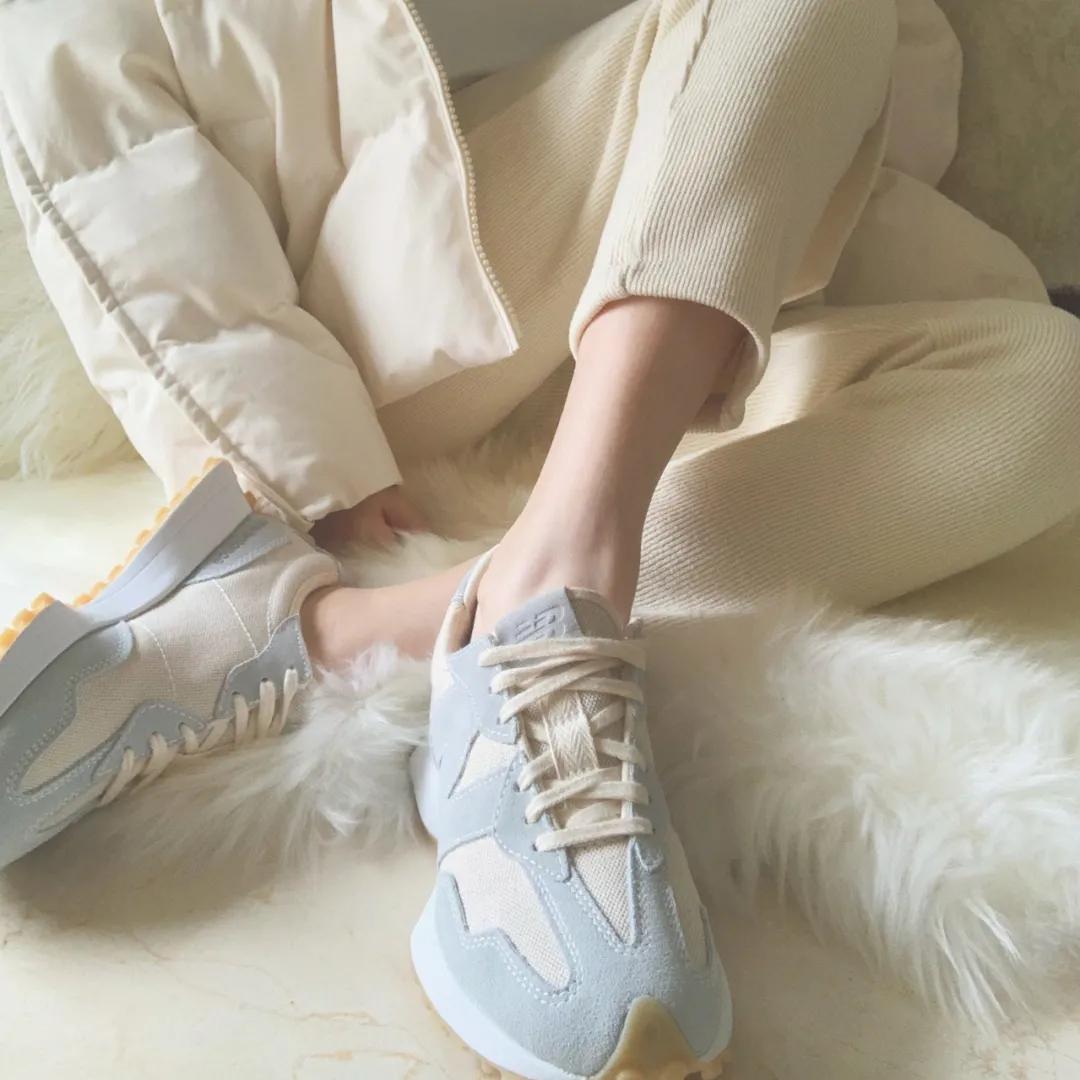 今年秋天必买的三双鞋,今春最火的鞋