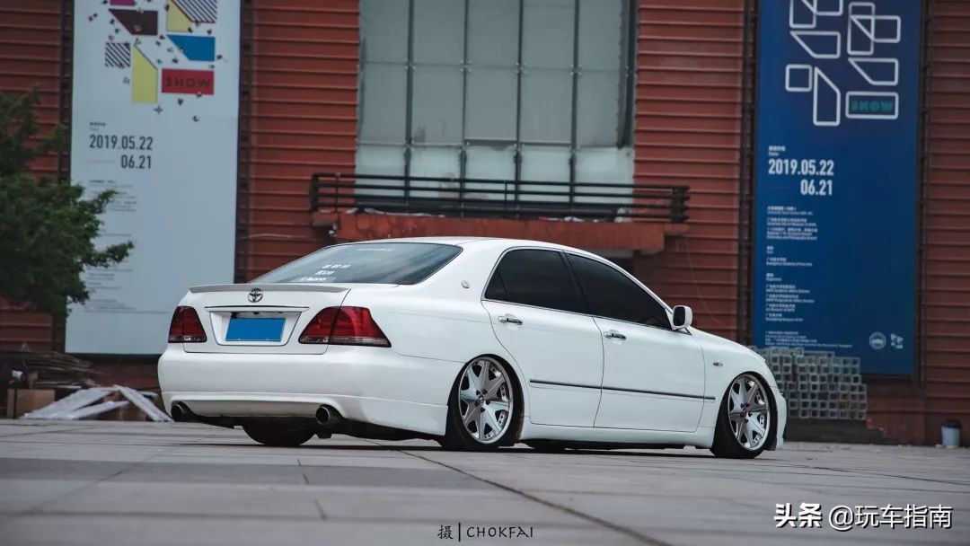 12代皇冠经典改装翻新修复,12代皇冠经典改法