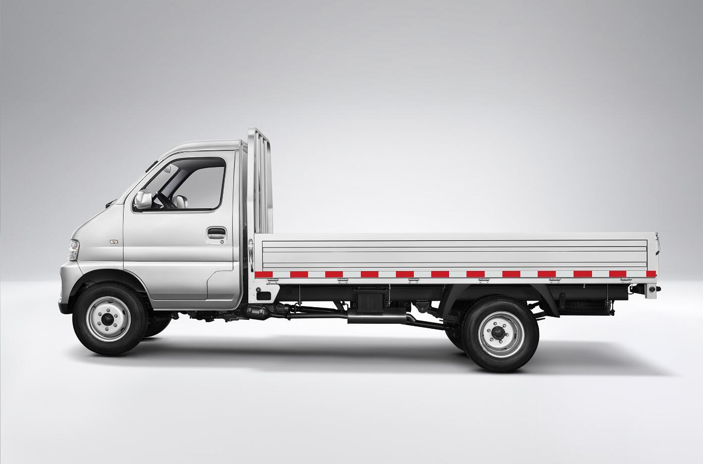 在小镇上卖电器好做吗,乡镇上的家电店一年大概收入多少