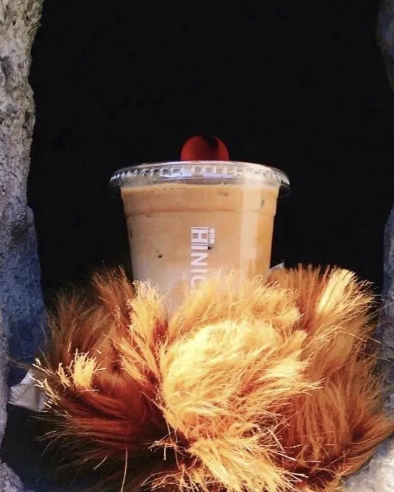 上海iapm熊爪咖啡,上海网红咖啡熊爪一天卖多少