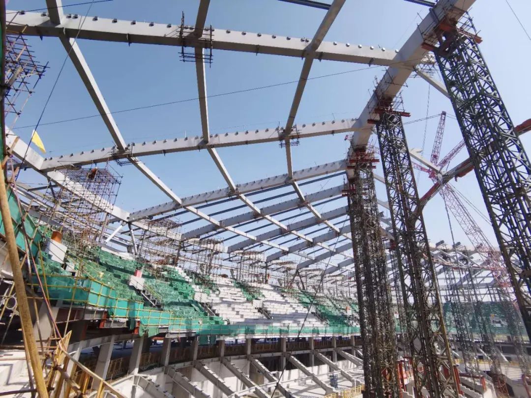 上海浦东足球场外观,上海体育场足球场