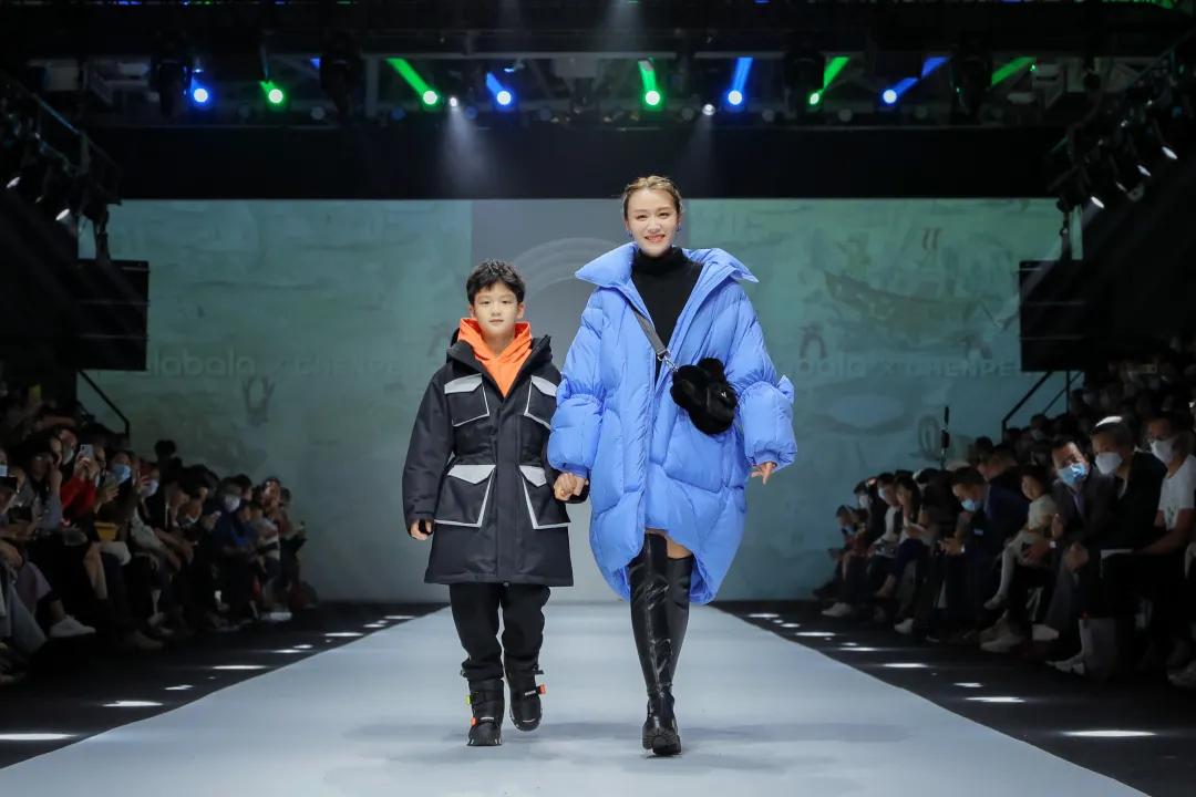 巴拉巴拉童装时装周,上海时装周2021童装巴拉巴拉