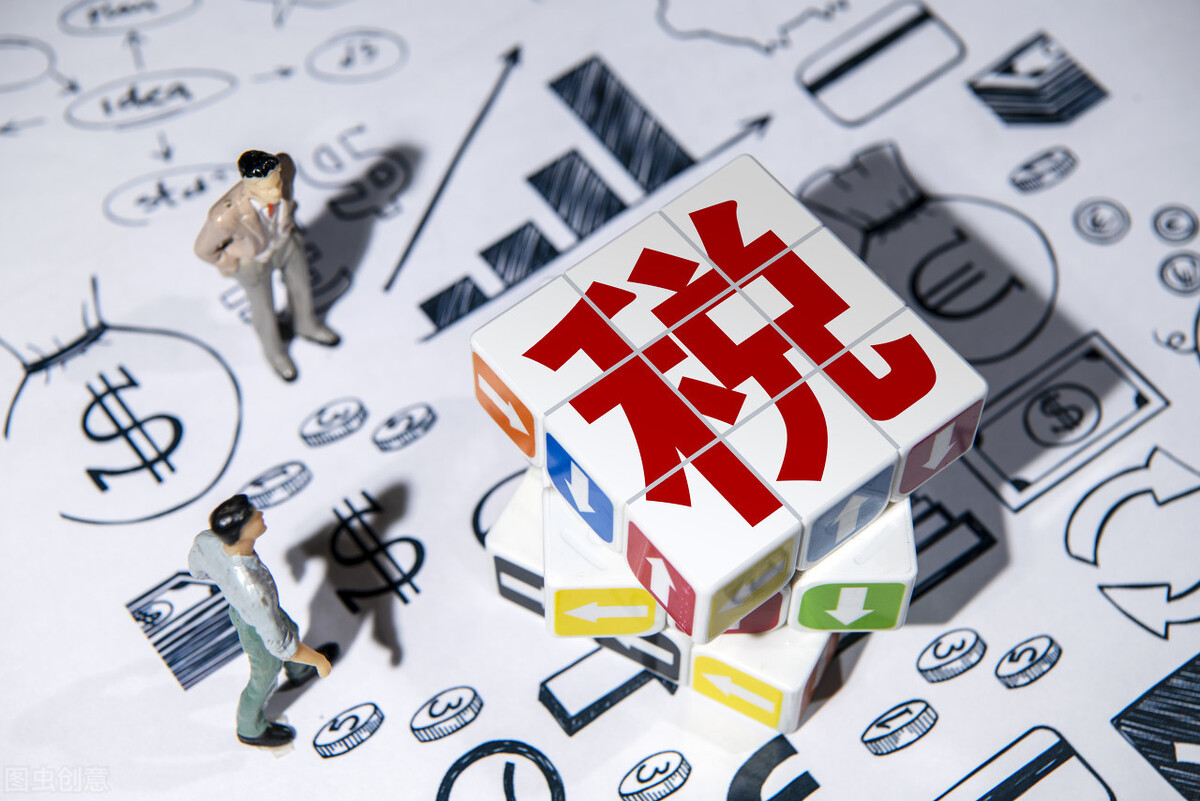 股票手续费一次多少最划算,1万块买股票一进一出多少手续费