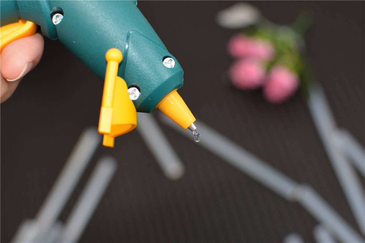 坏了不要丢，胶枪来帮忙，理工男带你走进宅男DIY好帮手