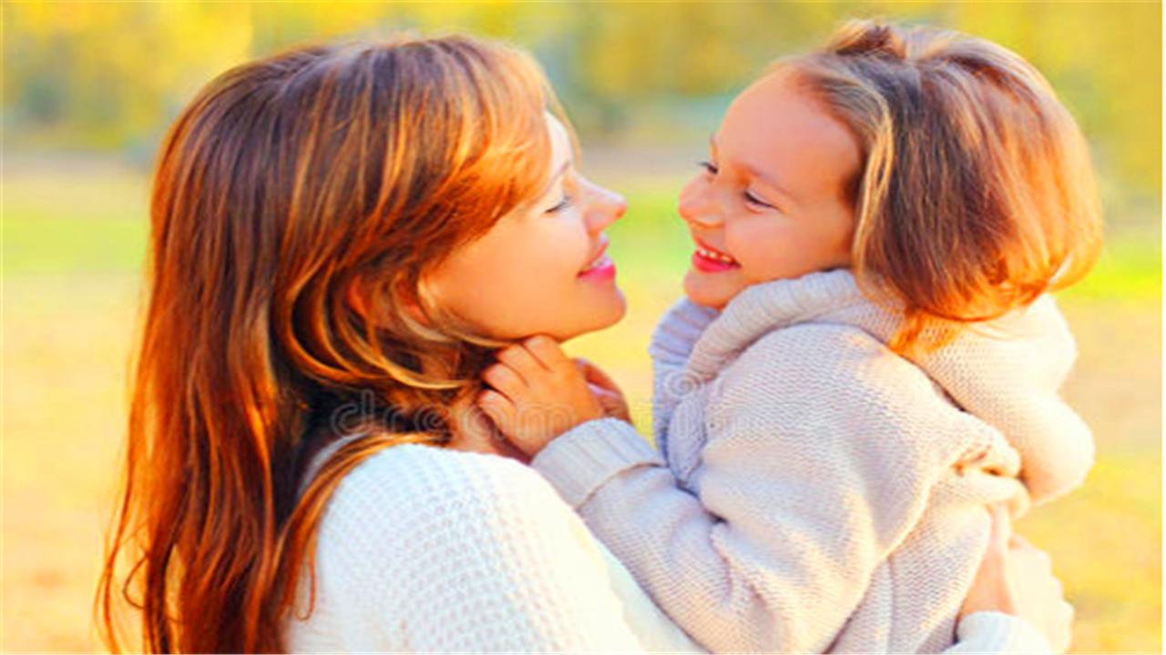 孩子总是粘妈妈怎么回应,孩子黏妈妈说明什么问题