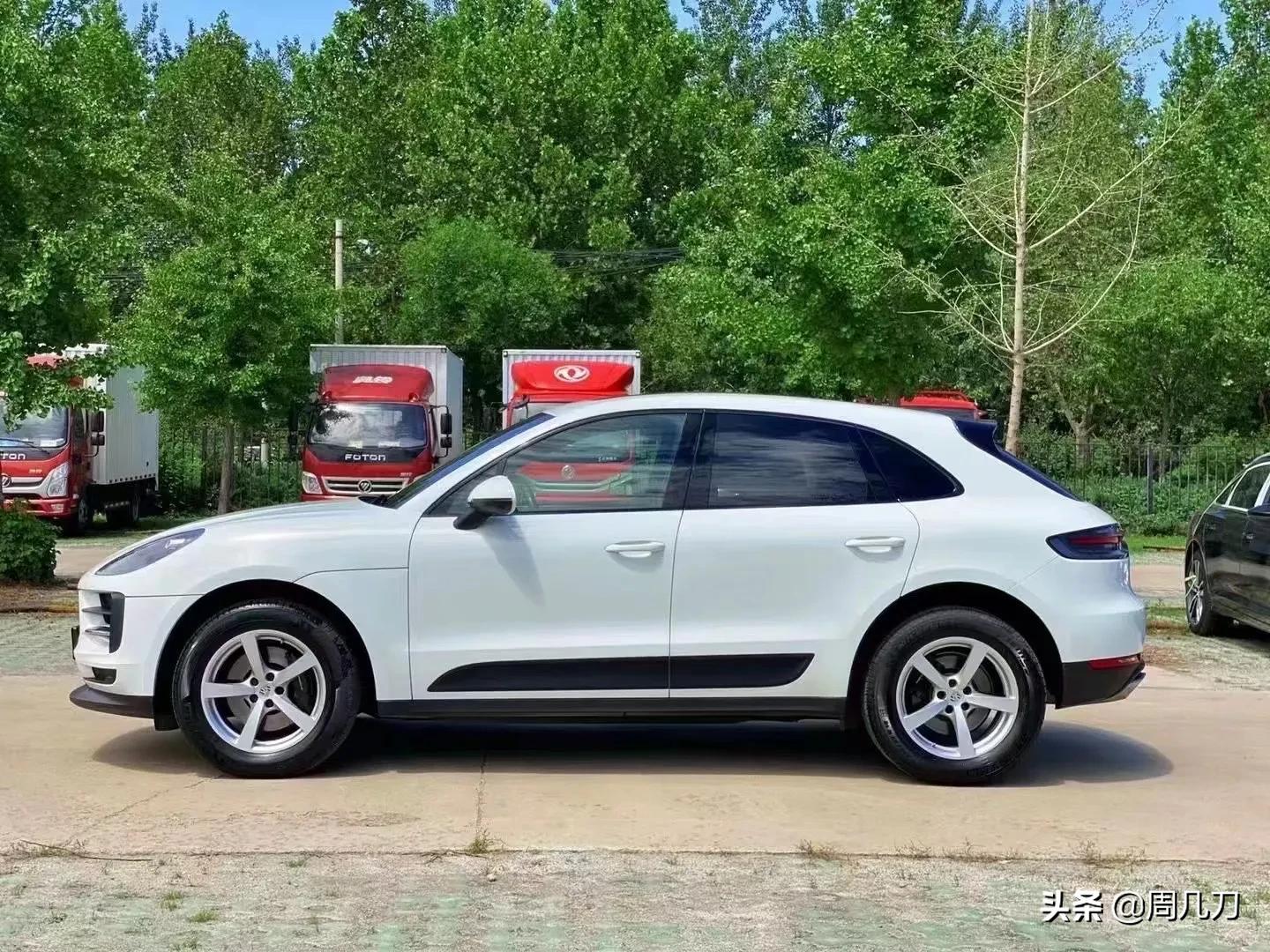 女司机买保时捷,女司机买保时捷跑车视频