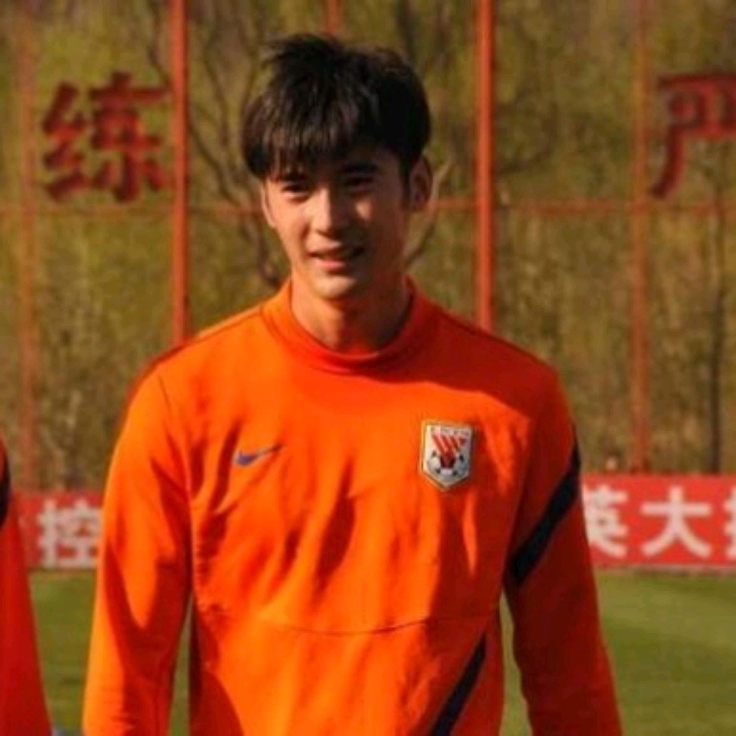 前国足球员李明之子李嗣镕,李嗣镕和李明