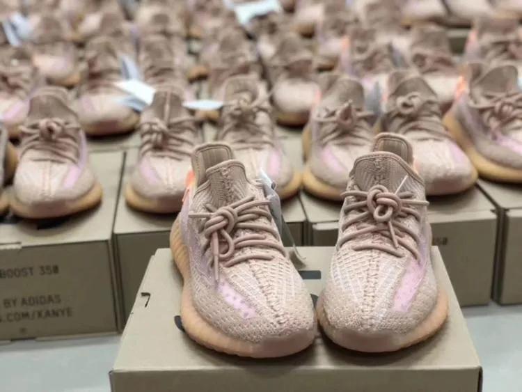 一个不会打球的人拯救了阿迪达斯,adidas最新战靴