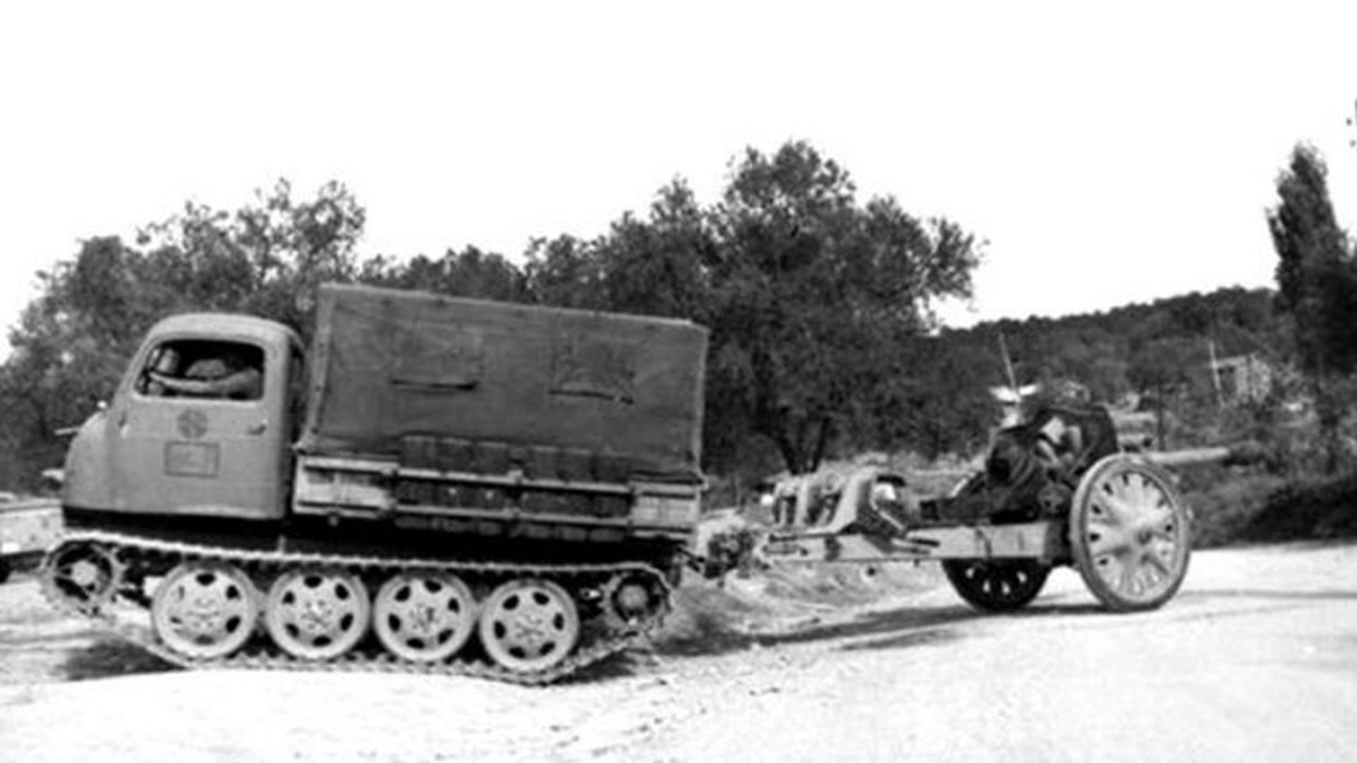 纳粹的斯柯达RSO地形车，呆萌般的大轮子，遗憾未能保留下来