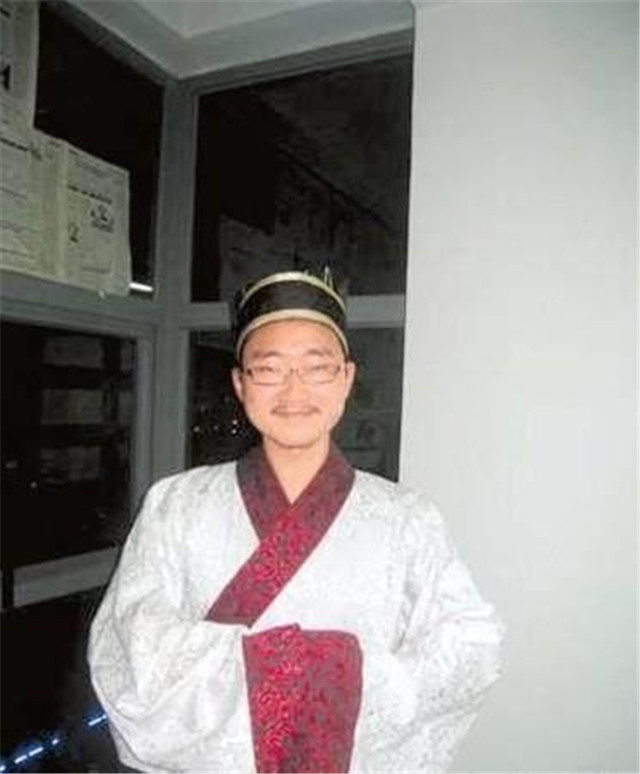 高考满分作文阅卷老师50个字,高考惊艳阅卷官的满分作文