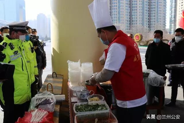 兰州牛肉面助力疫情防控献爱心,爱心牛肉面抗击疫情