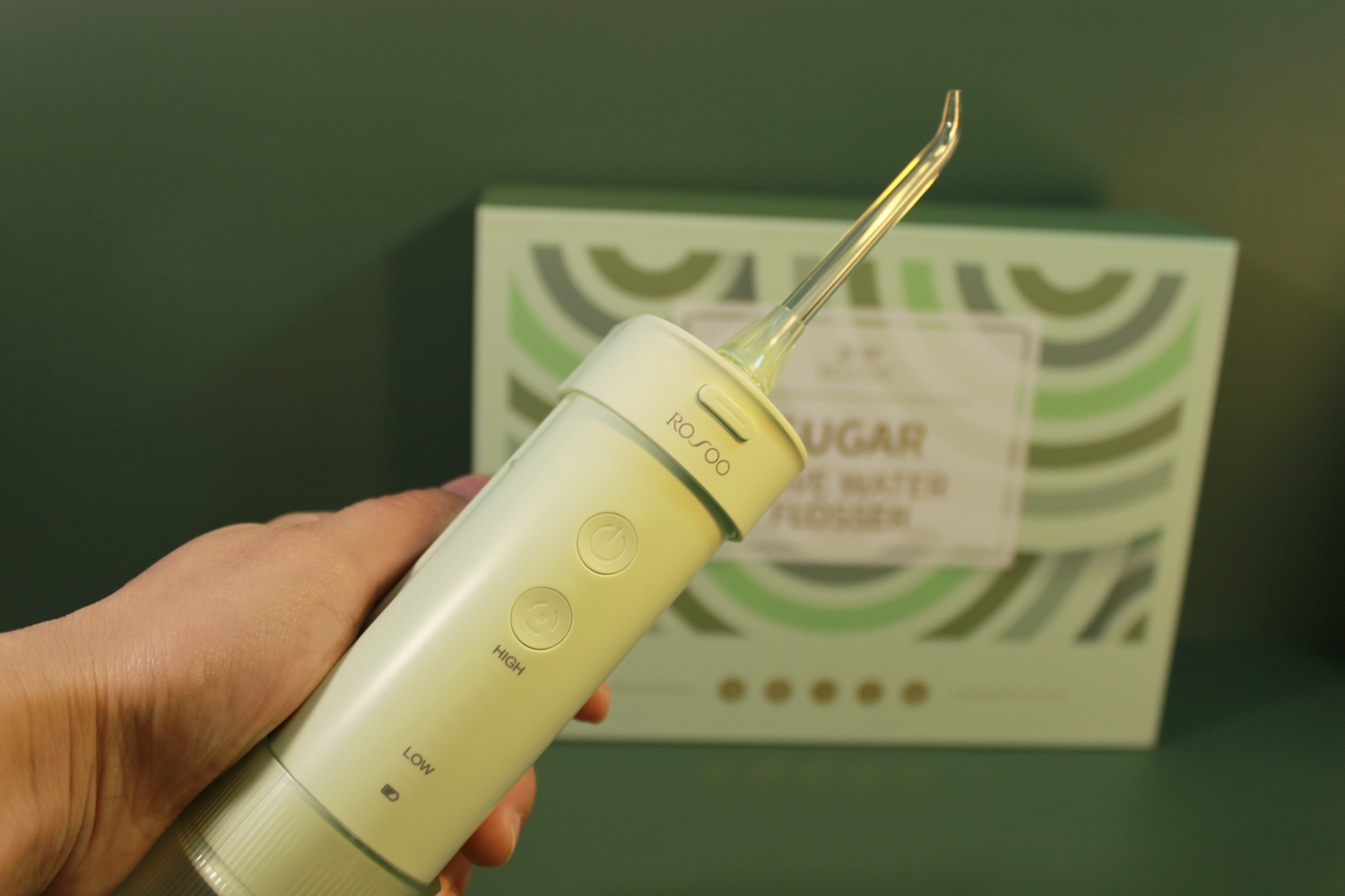 深度清洁呵护口腔，若舒ROSOO糖果冲牙器使用体验