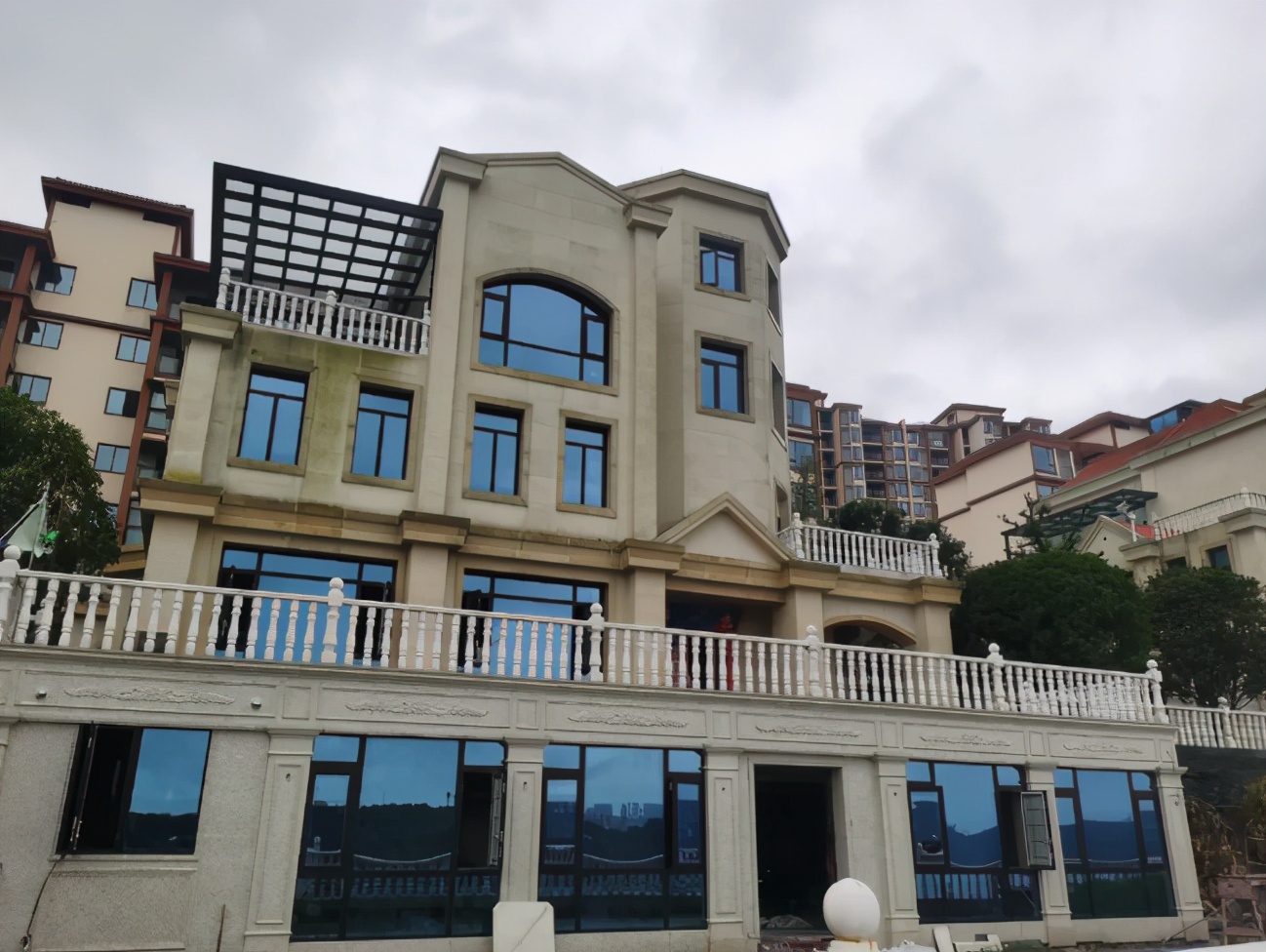 门窗十大品牌照片,门窗十大品牌前100名