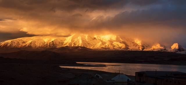 巴铁首条中国公路,震撼全球的中国公路