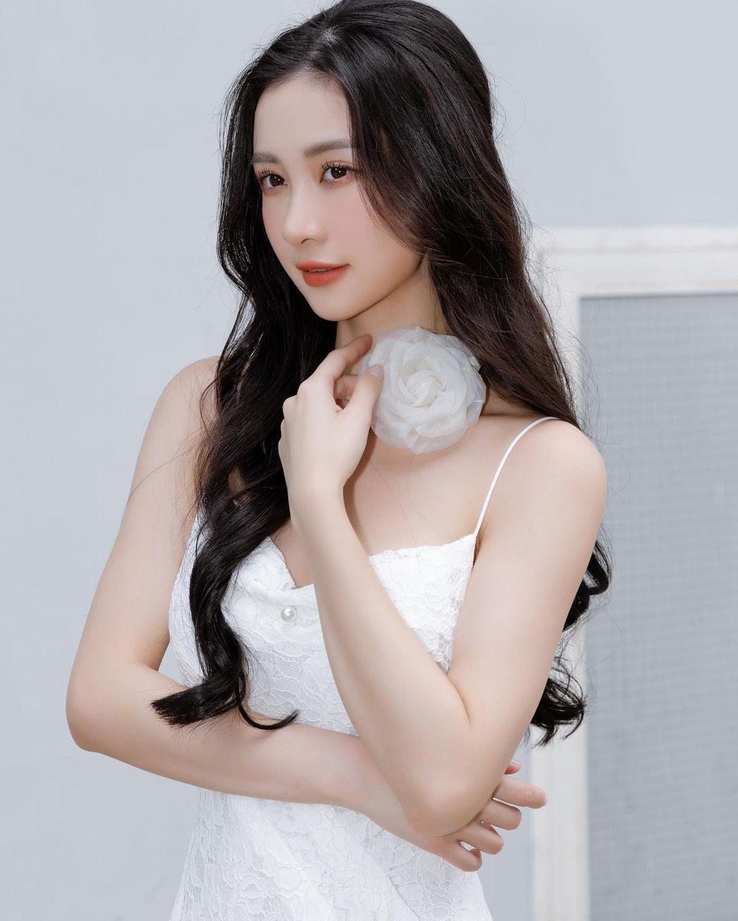 怎样剪刘海扎起来不嫌脸大,剪个刘海拯救一张脸