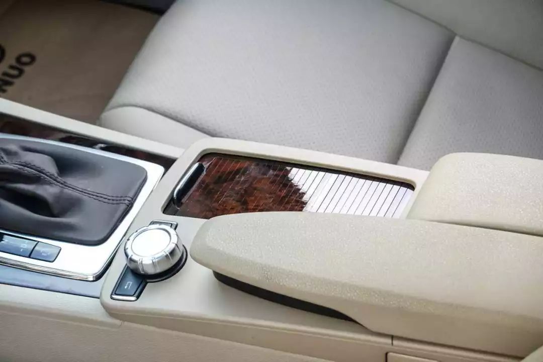 14万买奔驰C，6年只跑2万公里，收藏级