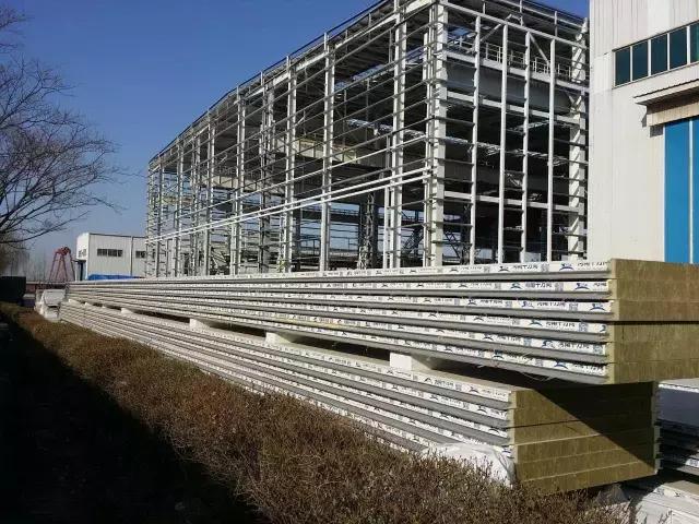 新疆钢结构厂房造价预算,采光顶钢结构预算多少钱