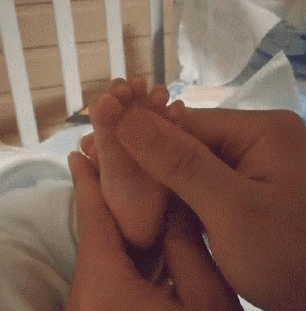 宝宝在家早教0-3岁早教启蒙,9个月的宝宝发育标准早教