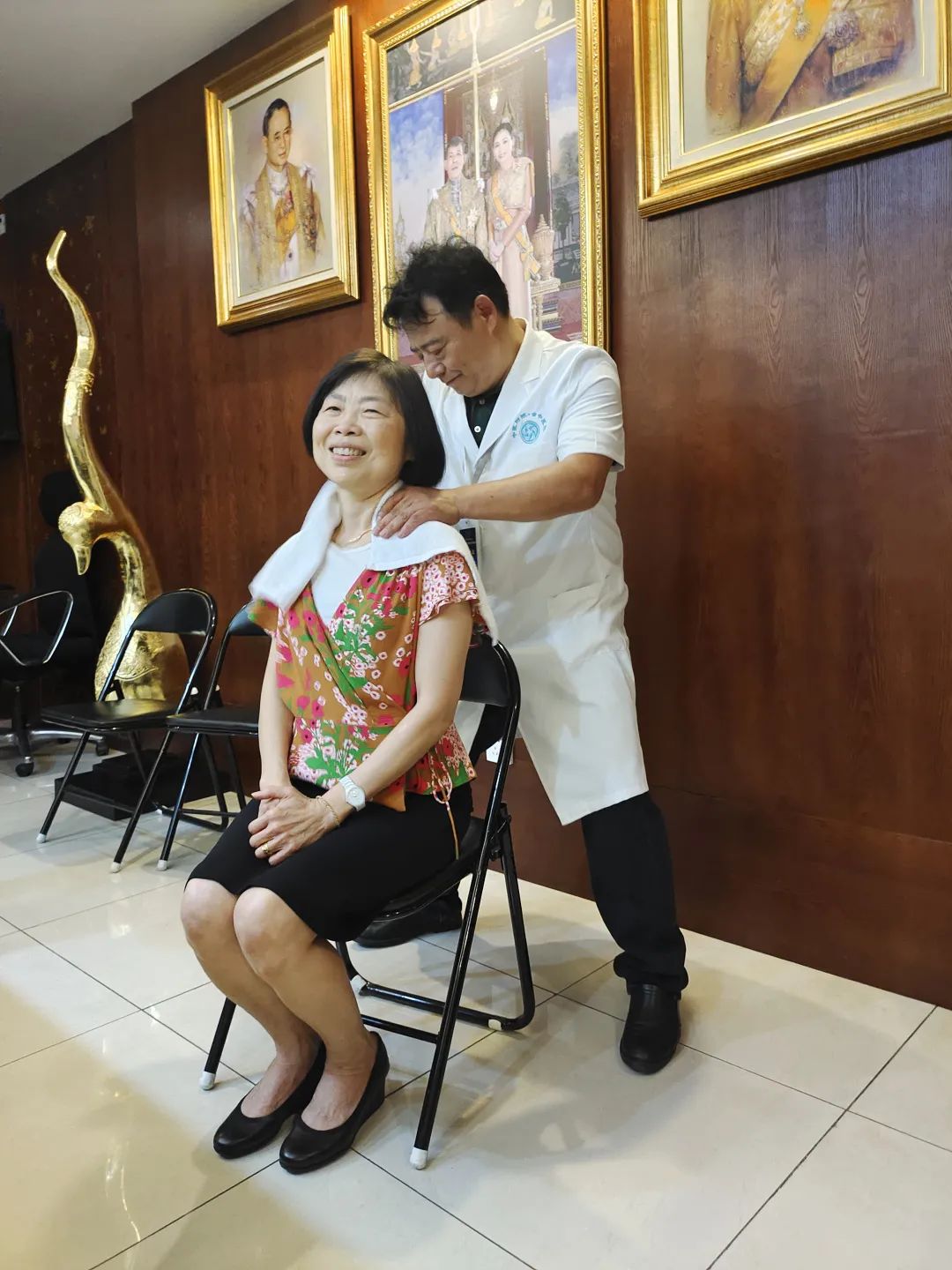 萨瓦迪卡！四川中医药！