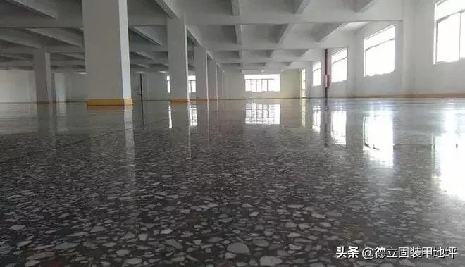 水磨石地坪破损修复,细石地坪裂缝修补