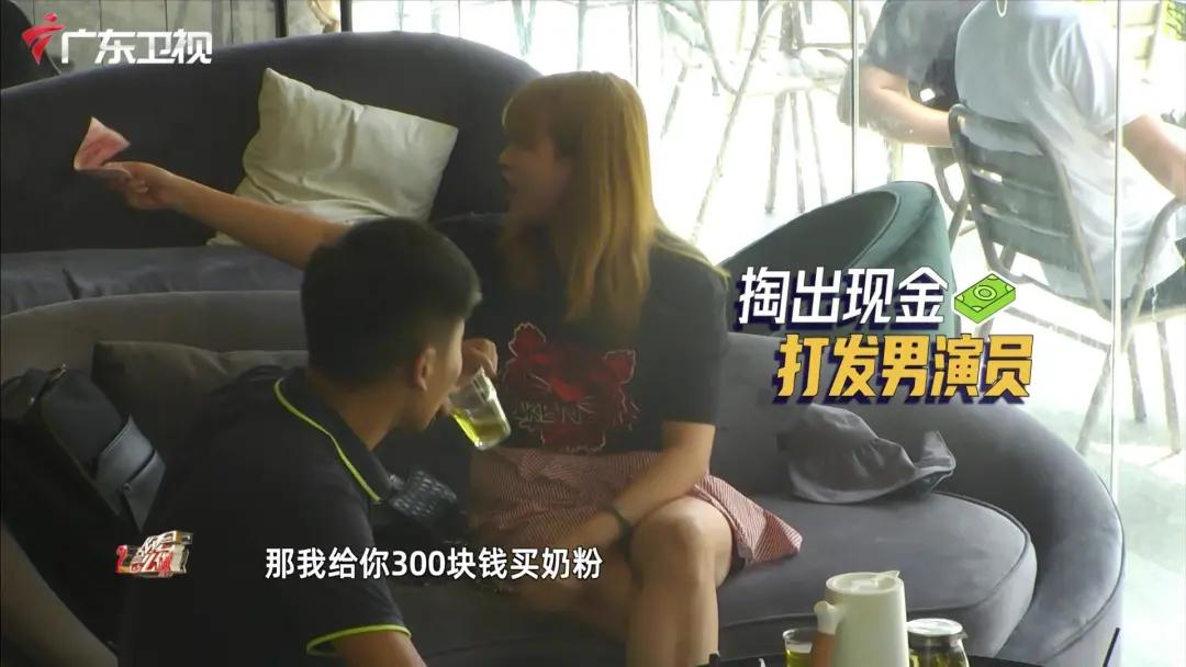 当你老婆产后抑郁了你该怎么办,妻子产后抑郁老公的做法暖心