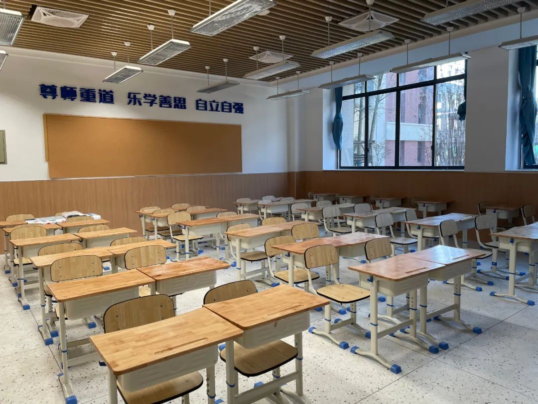 慕了！这所高品质高配置的学校藏不住了～|成华融媒