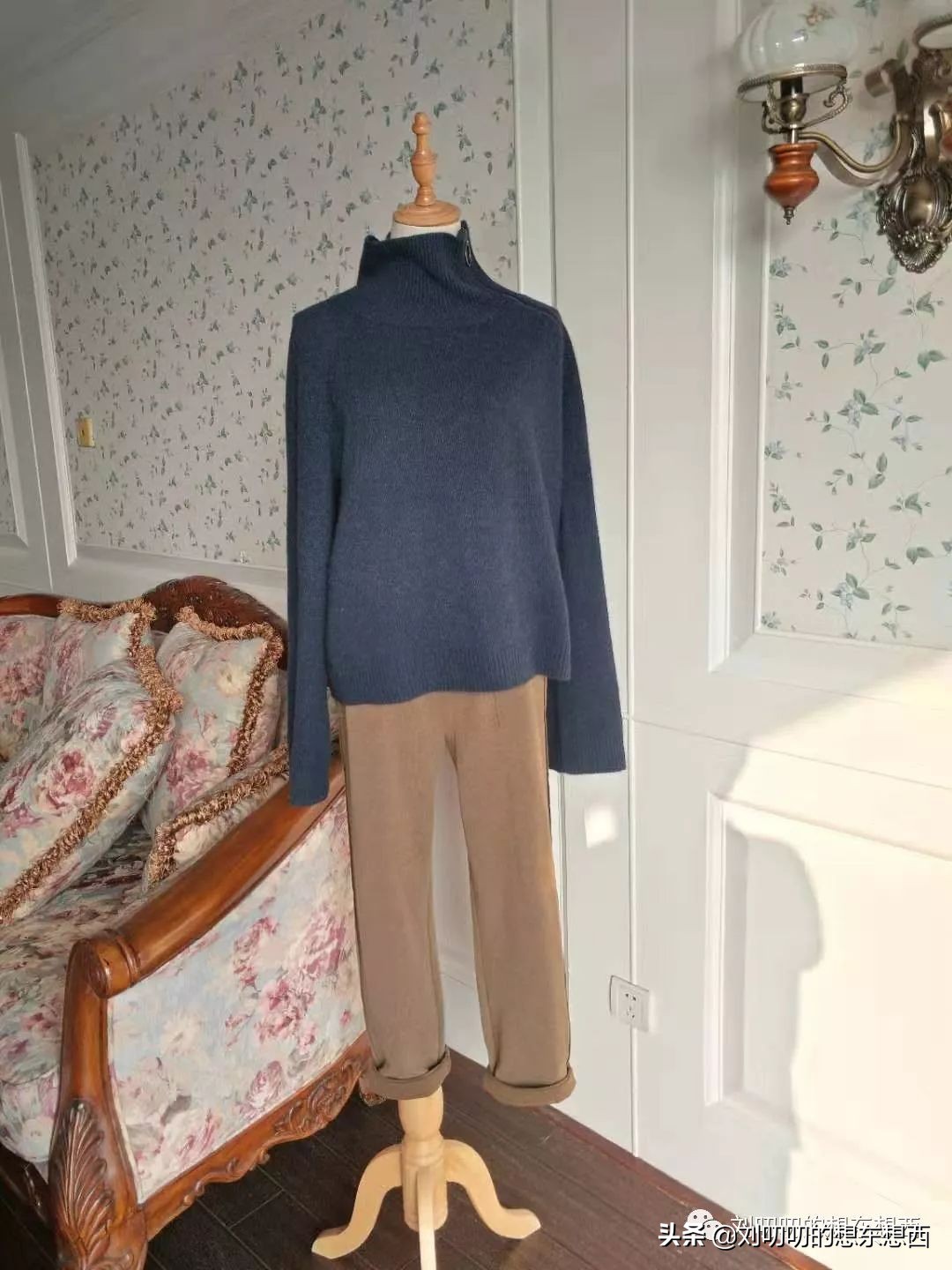 羊绒衫穿搭技巧秋冬,休闲装搭配冬款