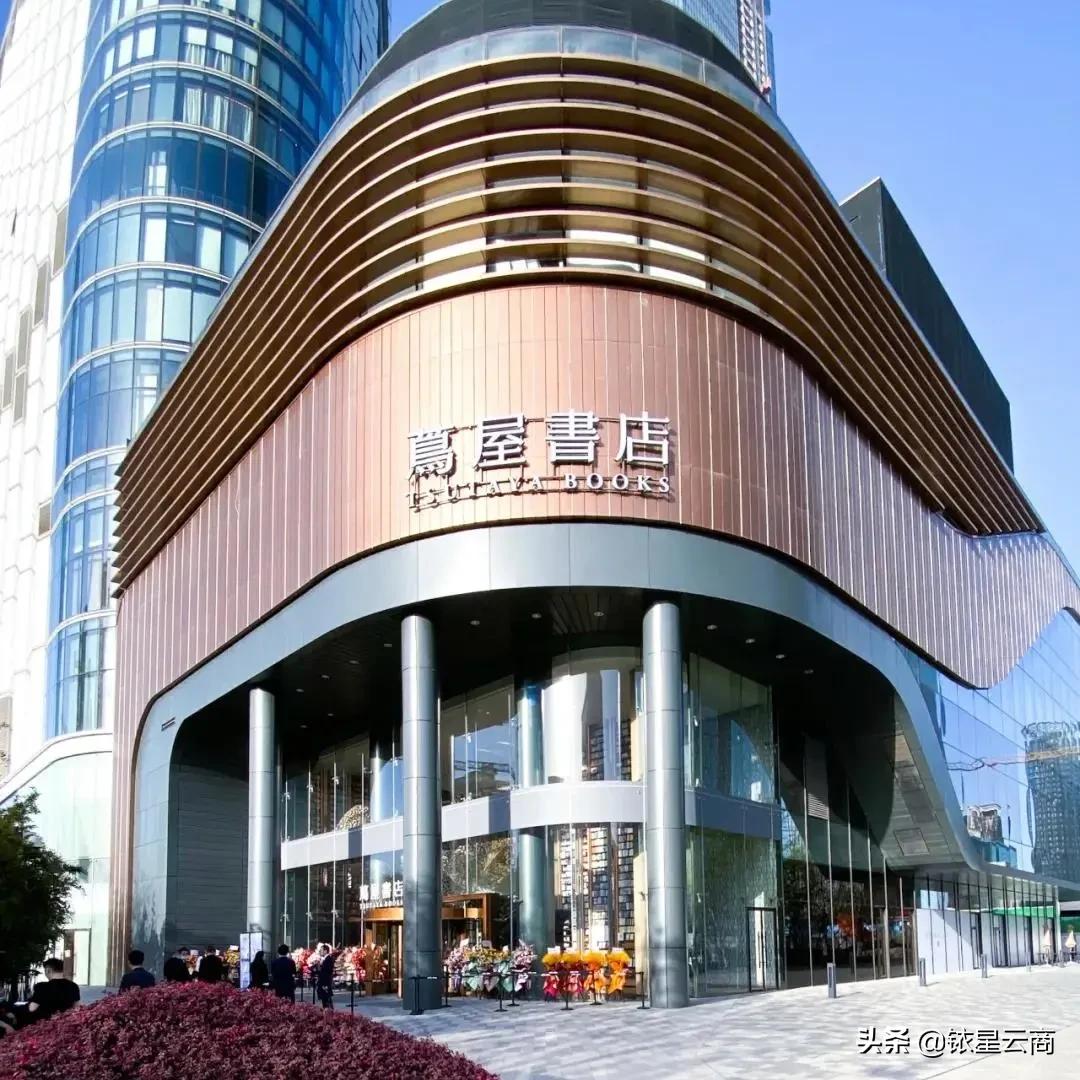 超级文和友深圳开业排队,深圳超级文和友开业大排长龙