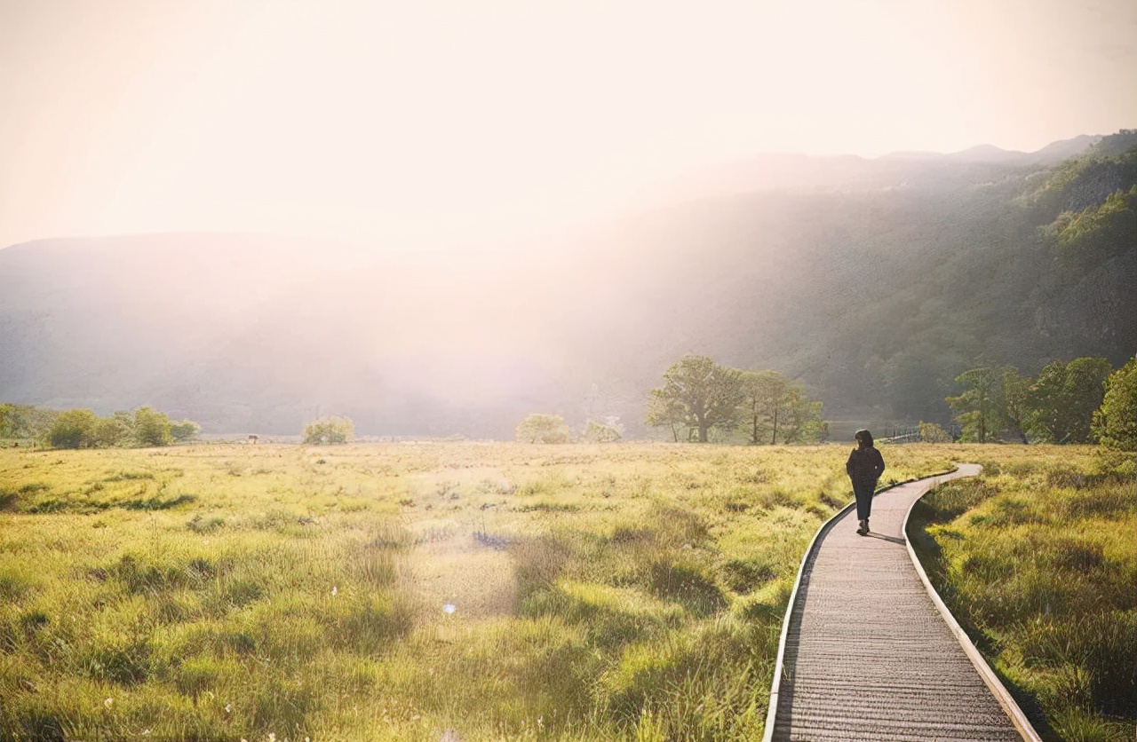 一喝水就尿多是肾脏出问题了吗,一喝水就尿多代表肾脏好还是不好