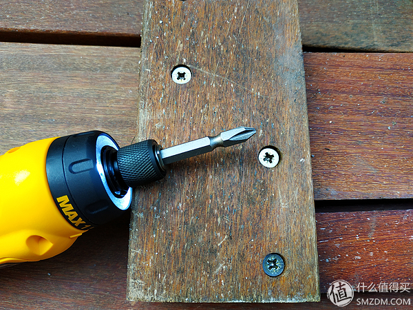 得伟迷你电动螺丝刀,电动螺丝刀推荐测评得伟