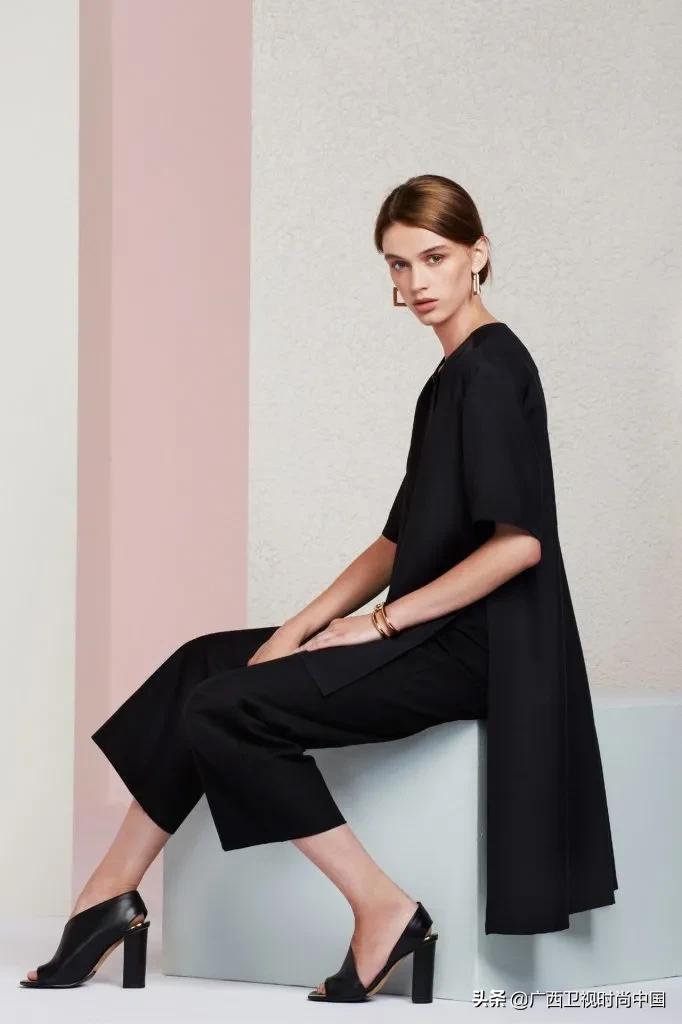 适合年轻人的职场穿搭,职场穿搭尽显干练大气