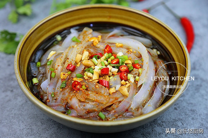 夏天凉粉新吃法,适合夏天吃的凉粉怎么做的