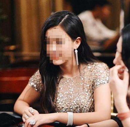 一个新闻追踪了20年，这是媒体对公共利益最好的守护丨*今条头日**月度优质长文