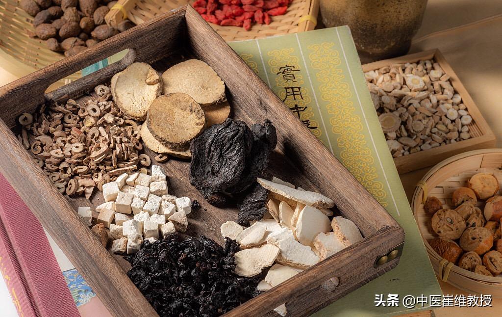 中老年肾虚怎么补救,人到中年不得已全靠中药来调理