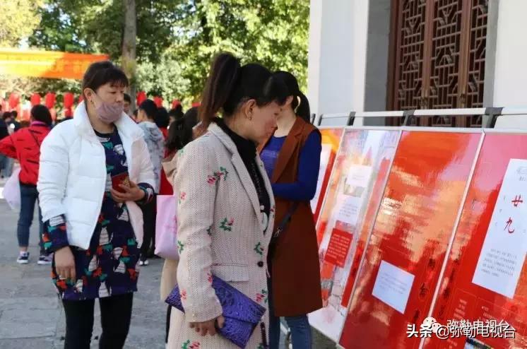 昆明弥勒人山人海,来弥勒玩人山人海