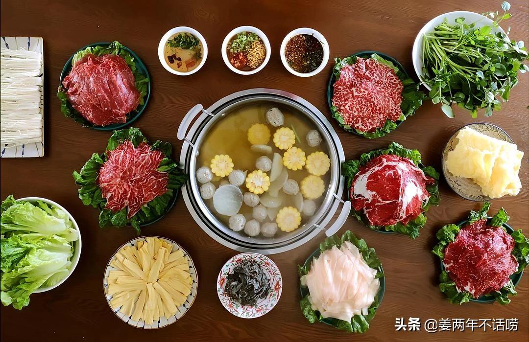 舌尖总导演再出手,《沸腾吧,火锅》,疫情当前,对着屏幕吃火锅