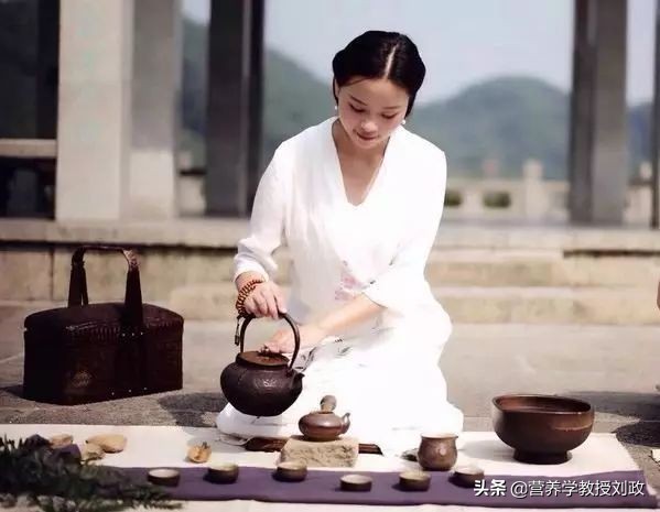 饮茶有益,饮茶能抗衰老吗