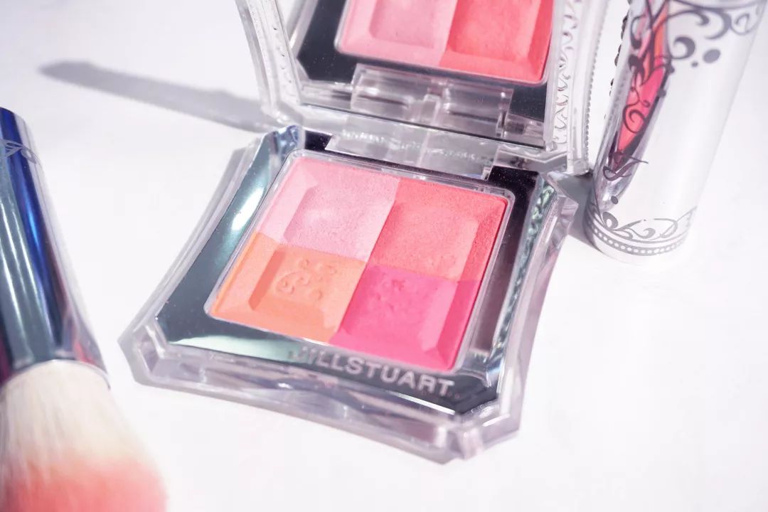 秋冬温柔显白美甲腮红,橘朵腮红哪个适合秋冬