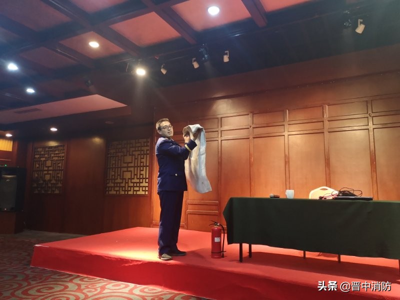 平遥麒麟阁大酒店员工,平遥麒麟阁大饭店好吗