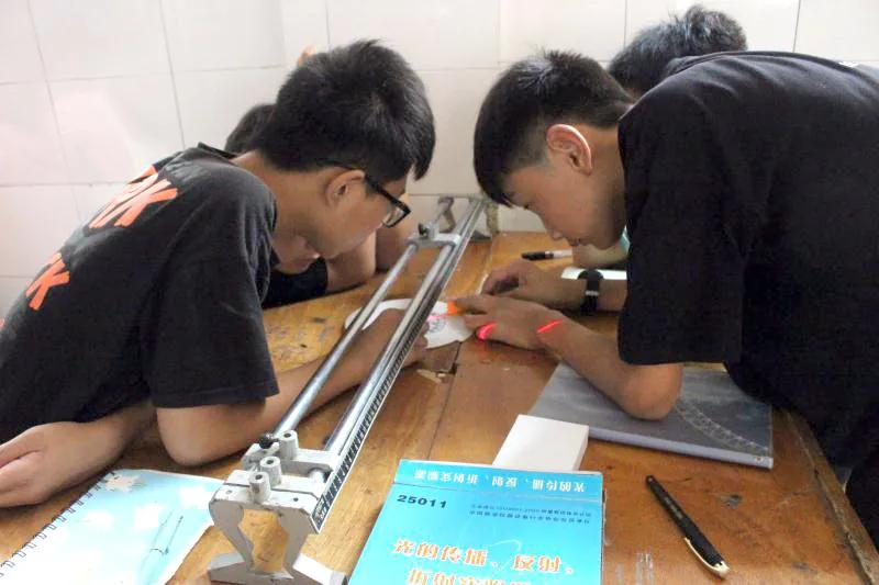 太嗨了！十足趣味+七彩梦想=百分快乐！