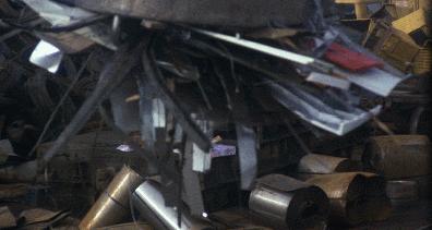 一个20岁小伙子的故事,一个20出头的男孩爱上一个女孩