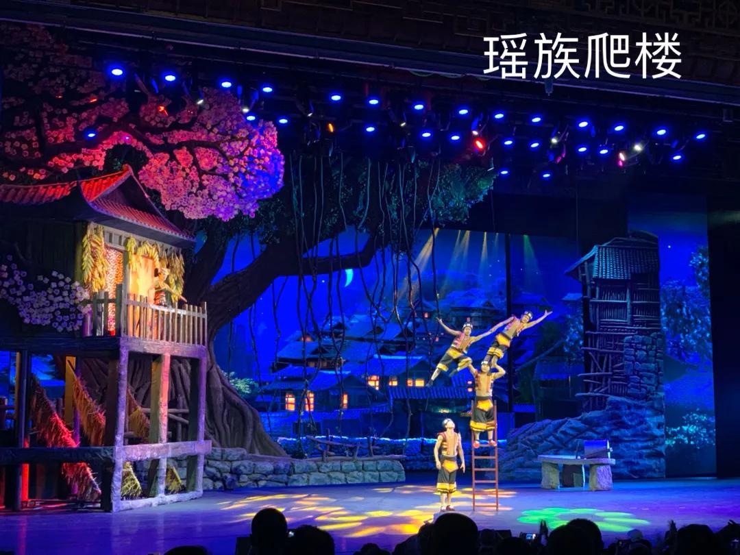 张家界魅力湘西有多少人观看,张家界魅力湘西一般演出多长时间