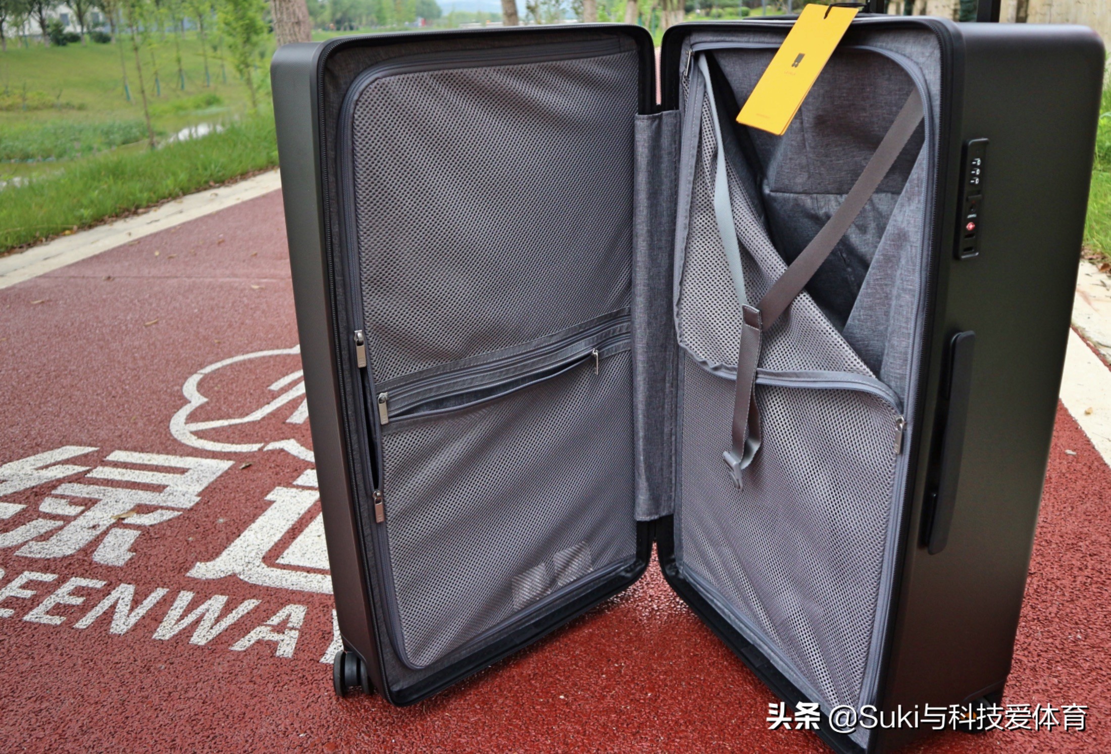 地平线8号和梦旅旅行箱对比,地平线8号和大旅行箱区别