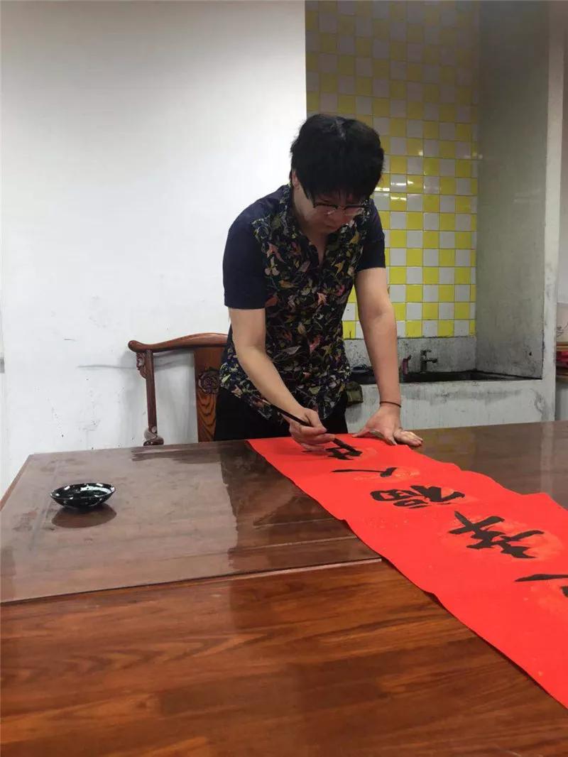 春联怎么写简单又好,诸事顺遂春联