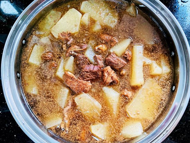 牛腩米粉的做法,牛腩米粉最正宗的做法