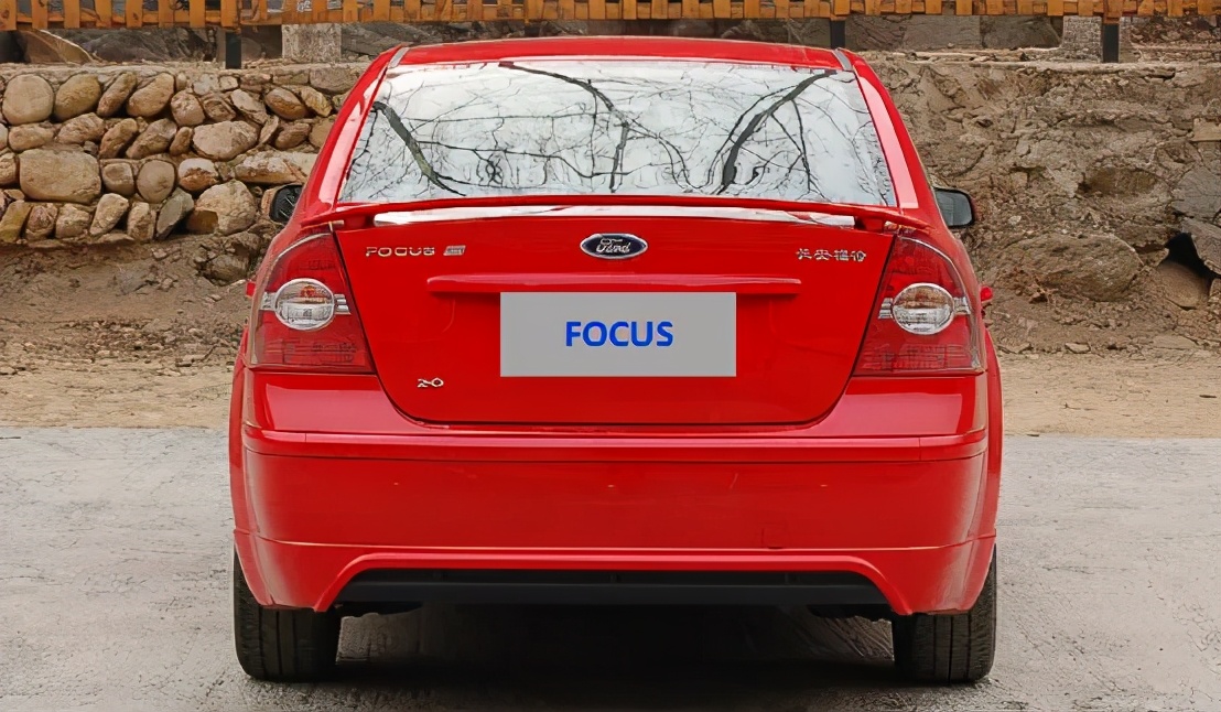 福特福克斯1.5t和1.6自吸哪个好,哪一代福克斯最受欢迎