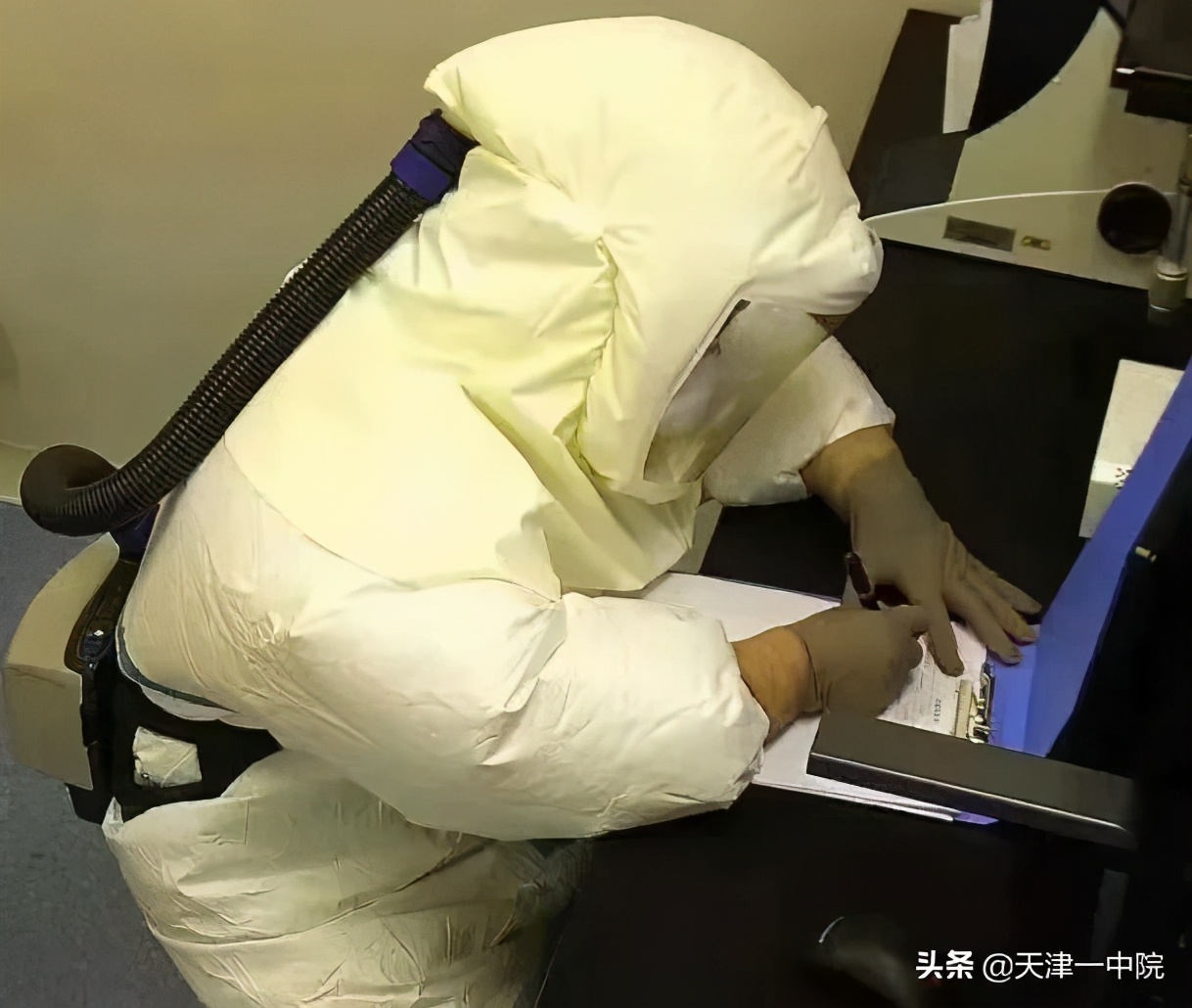 世界终于接受中国疫苗,中国为海外华人免费打疫苗