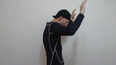 为什么很多健身动作都要收紧肩胛骨?掌握其中原理,健身才会高效