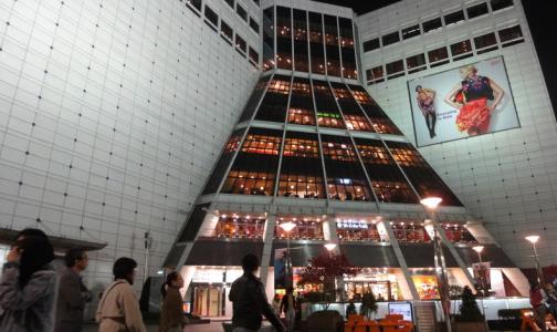 广州十三行服装批发市场,广州十三行批发市场男装