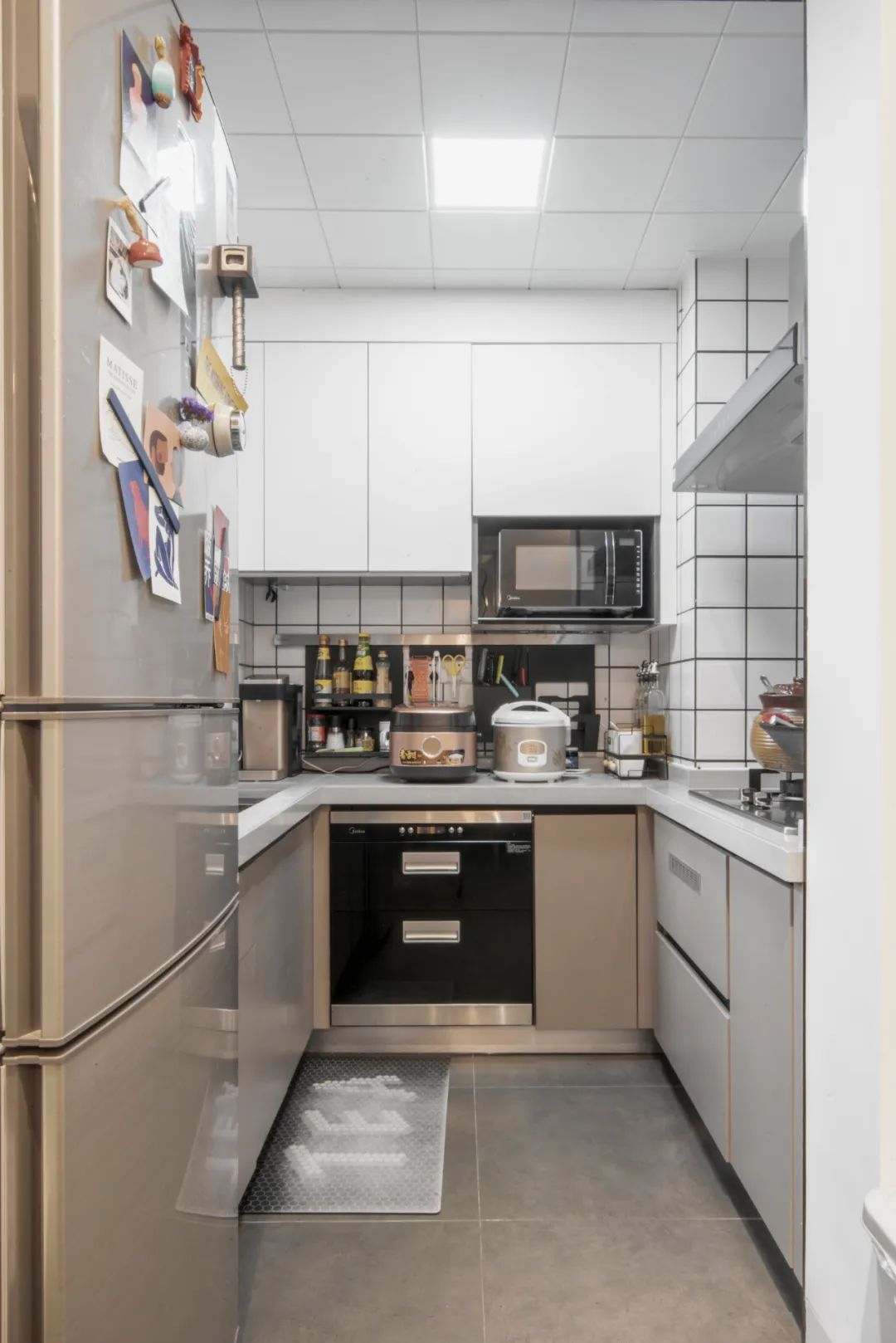 佛山女子与男友、男友妈弟住76㎡，养一猫还要工作室，装修绝了